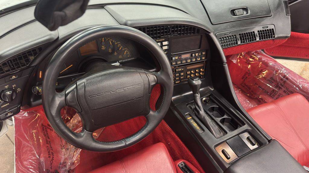 Chevrolet-corvette-convertible-1992-white-8