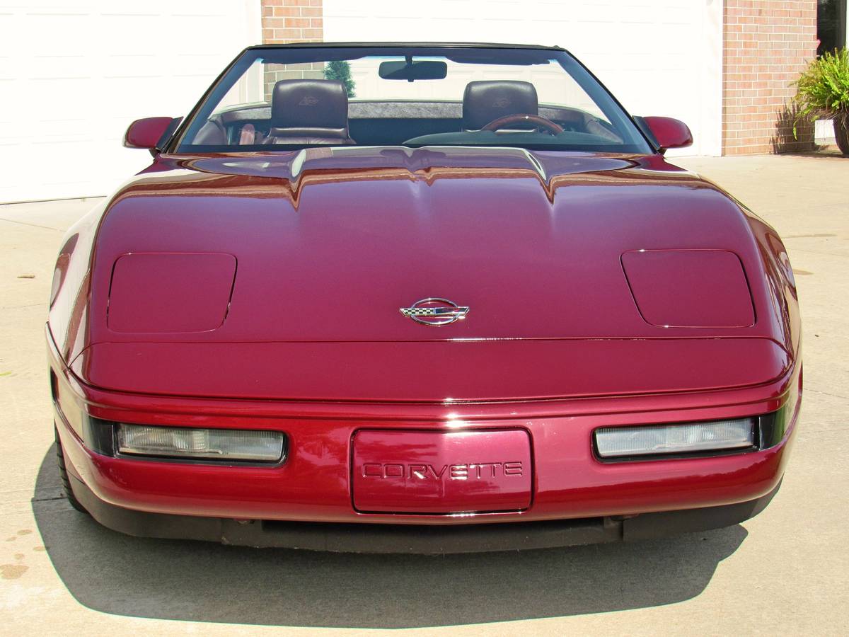 Chevrolet-corvette-convertible-1993-red-11