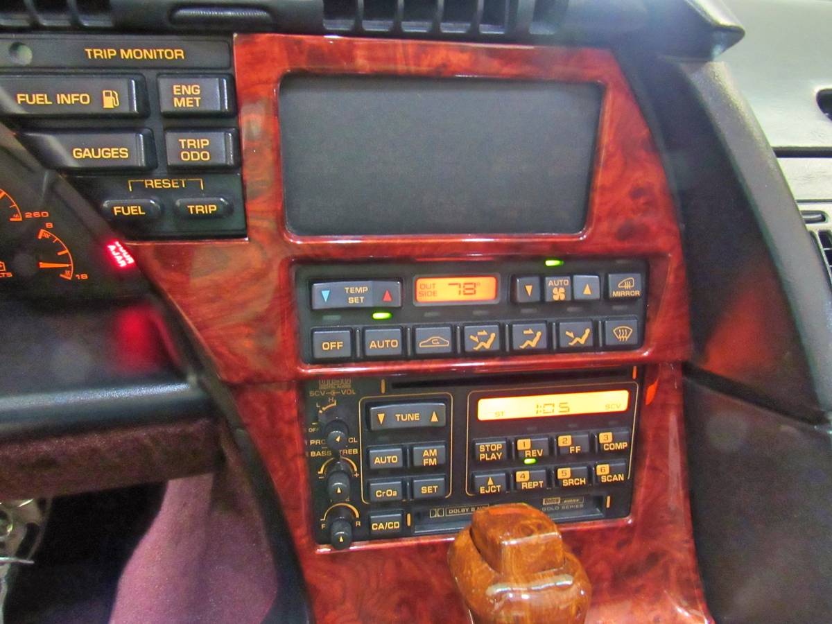 Chevrolet-corvette-convertible-1993-red-18