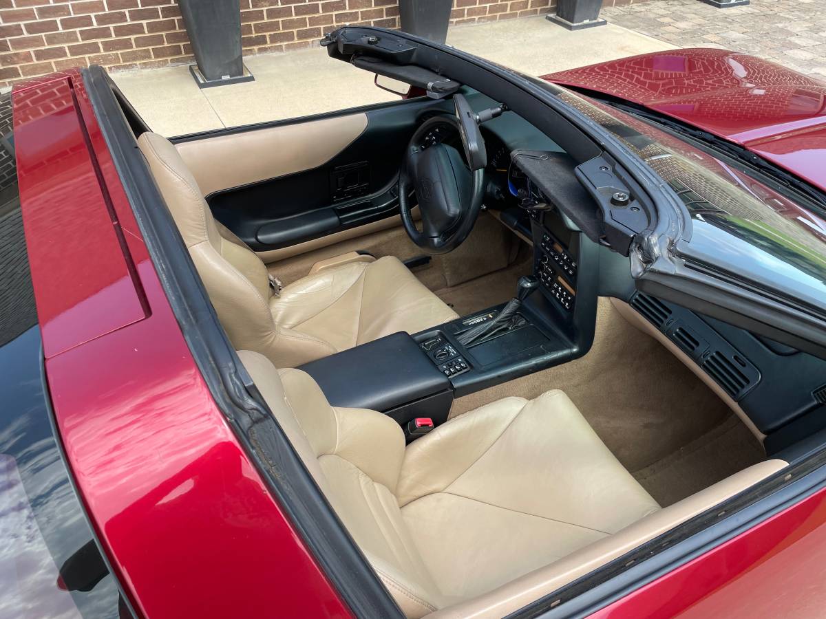 Chevrolet-corvette-corvette-amp-convertible-1995-purple-3