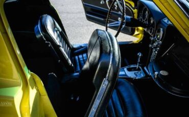 Chevrolet-corvette-coupe-1966-yellow-17