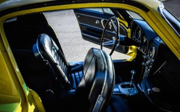 Chevrolet-corvette-coupe-1966-yellow-7