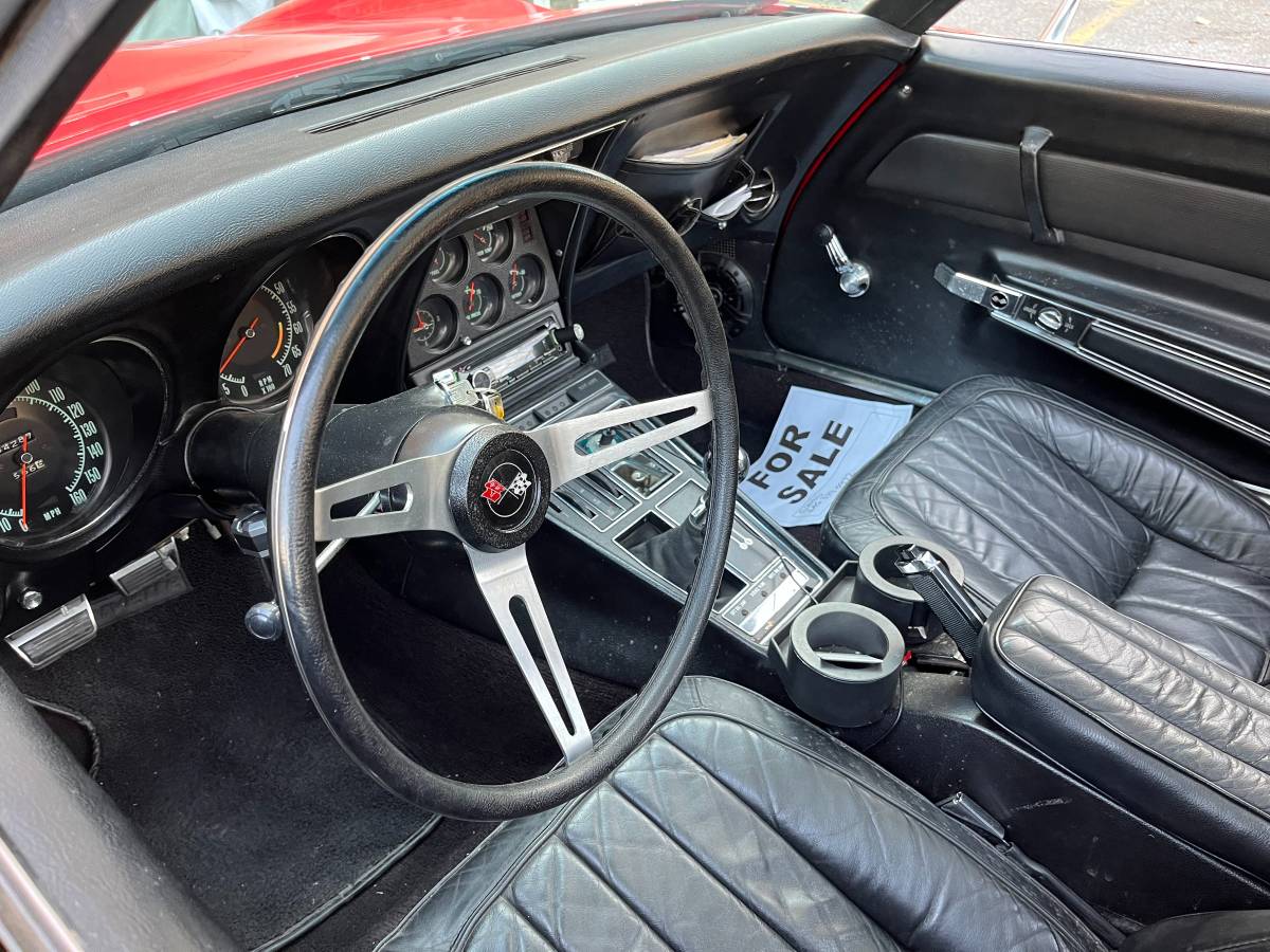 Chevrolet-corvette-coupe-1969-red-4