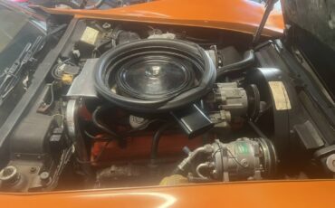 Chevrolet-corvette-coupe-1973-orange-15