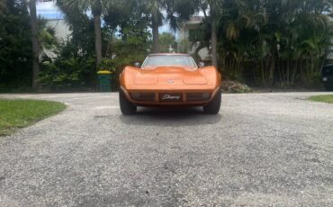 Chevrolet-corvette-coupe-1973-orange-6