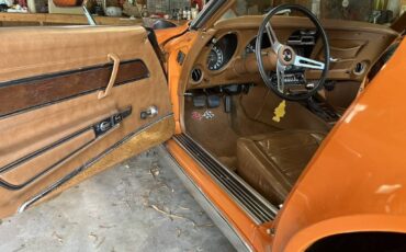 Chevrolet-corvette-coupe-1973-orange-9