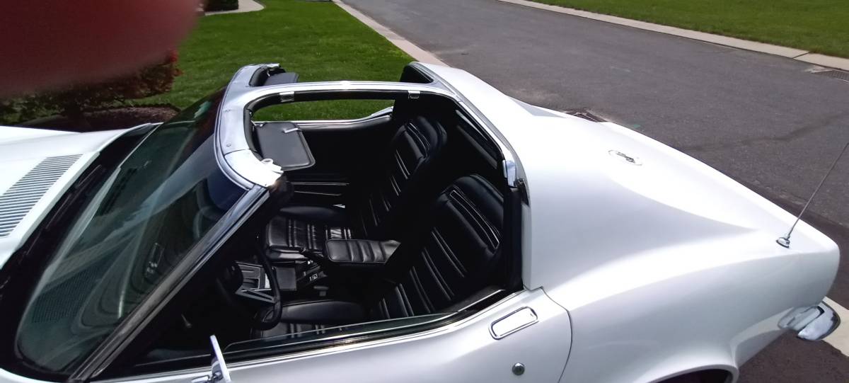 Chevrolet-corvette-coupe-1973-white-4