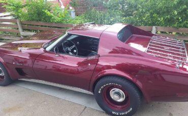 Chevrolet-corvette-coupe-1975-custom-11