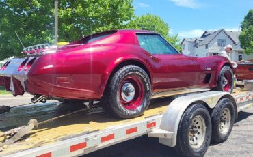 Chevrolet-corvette-coupe-1975-custom-4