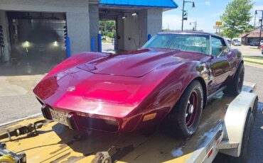 Chevrolet-corvette-coupe-1975-custom-6