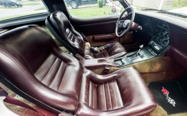 Chevrolet-corvette-coupe-1980-1
