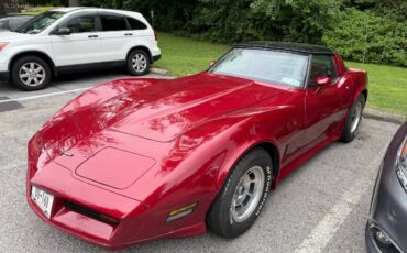 Chevrolet-corvette-coupe-1981-red-2