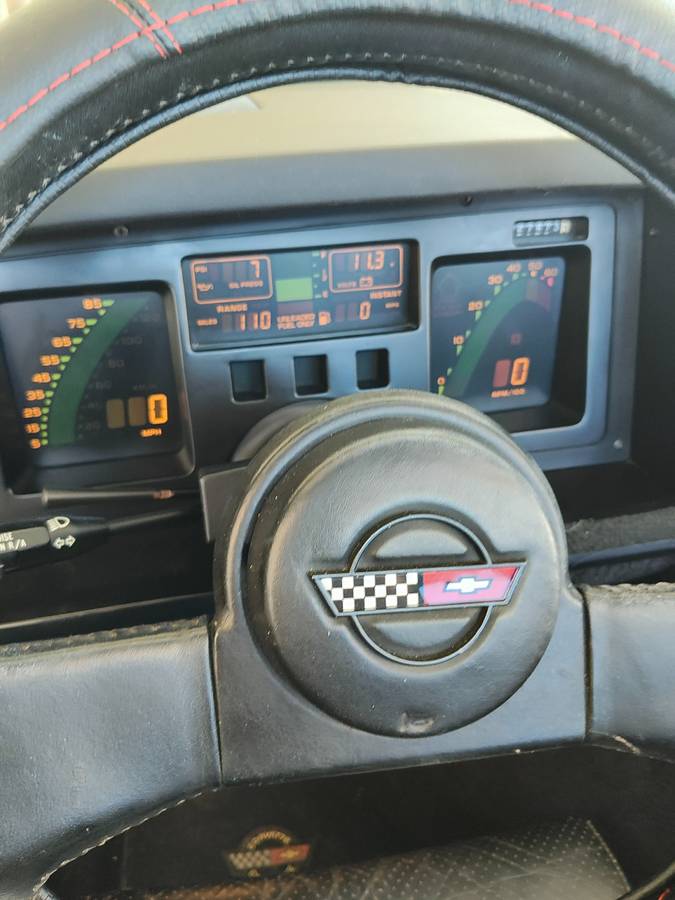 Chevrolet-corvette-coupe-1988-red-7
