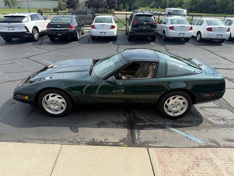 Chevrolet-corvette-coupe-1994-1