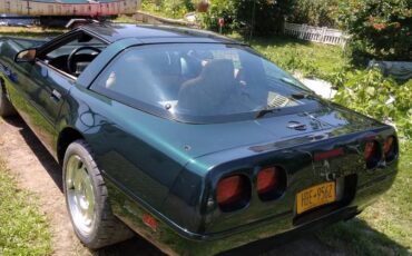 Chevrolet-corvette-coupe-1995-green-2