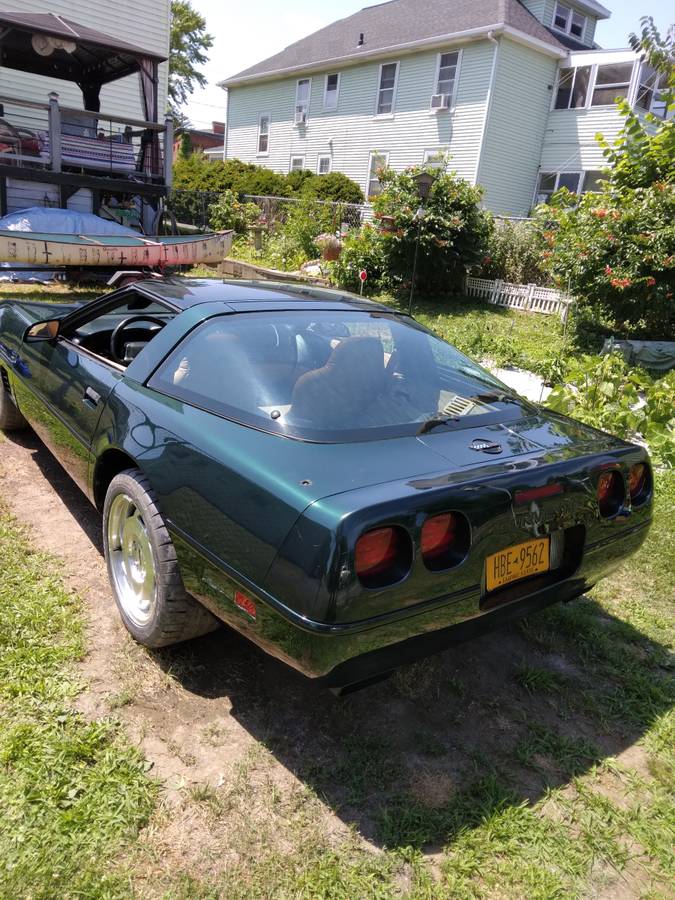Chevrolet-corvette-coupe-1995-green-2