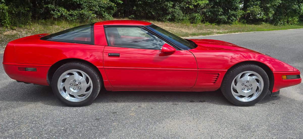 Chevrolet-corvette-coupe-1995-red-6