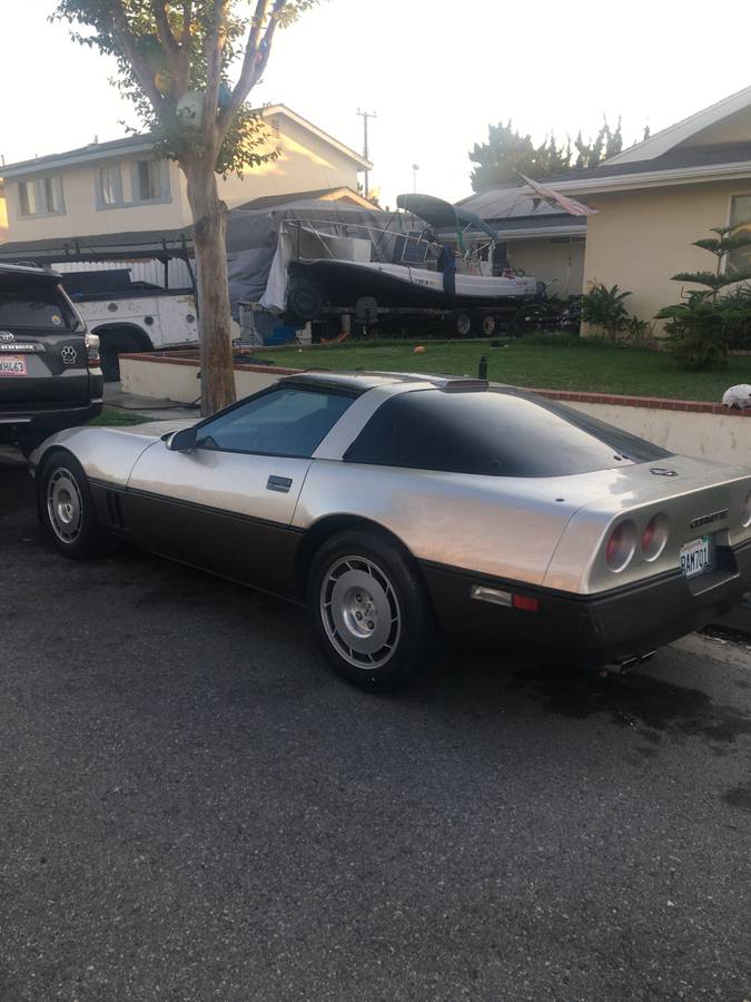 Chevrolet-corvette-coupe-c4-1986-custom-1