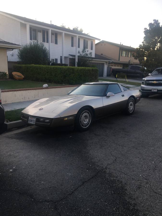Chevrolet-corvette-coupe-c4-1986-custom-9