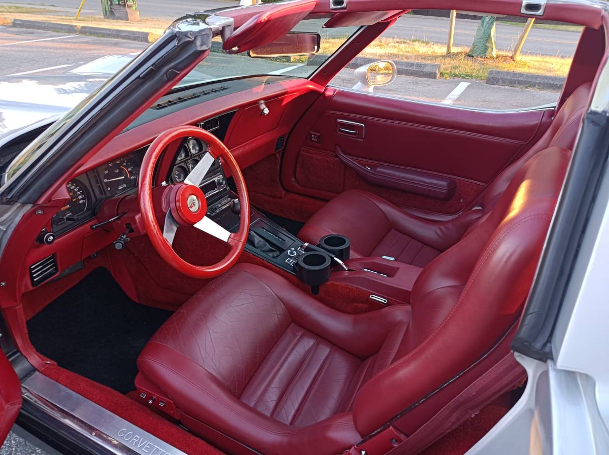 Chevrolet-corvette-diesel-1982-4