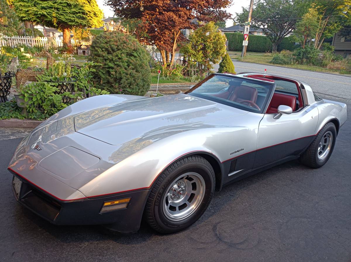 Chevrolet-corvette-diesel-1982