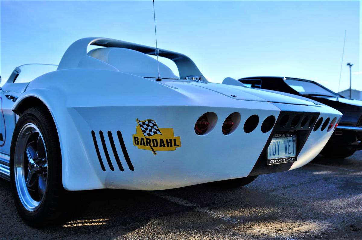 Chevrolet-corvette-grand-sport-1964-2