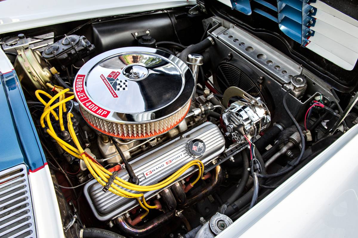 Chevrolet-corvette-grand-sport-1964-21