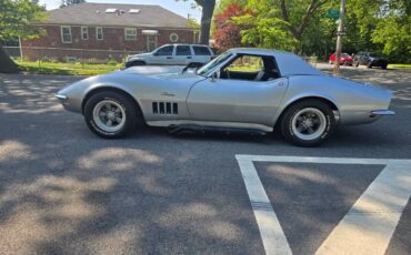 Chevrolet-corvette-hardtop-convertible-1968-silver