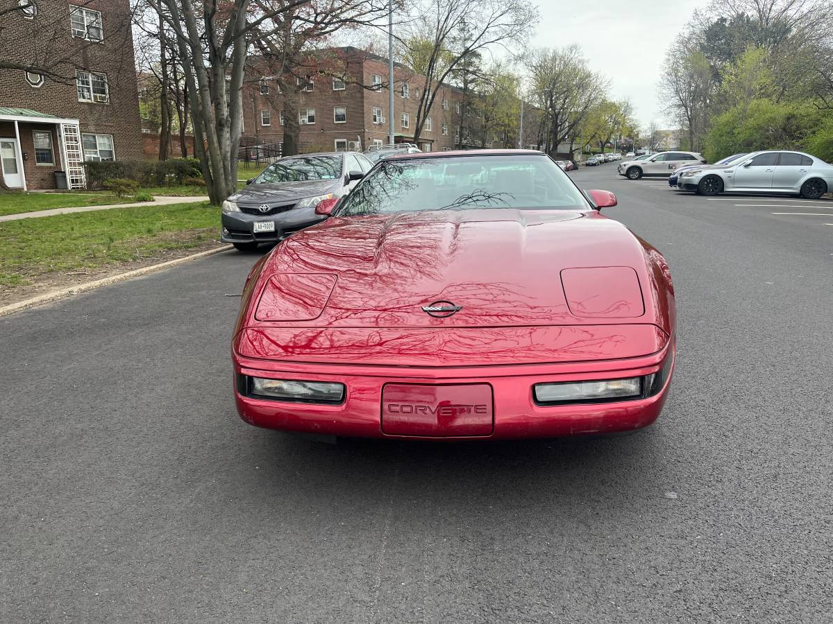 Chevrolet-corvette-lt1-300hp-1992-red-1