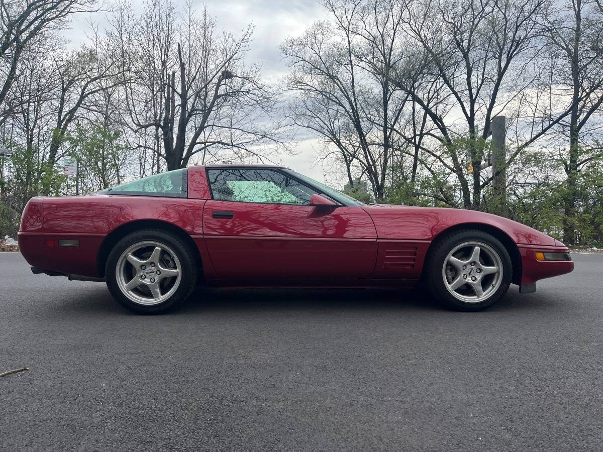 Chevrolet-corvette-lt1-300hp-1992-red-6