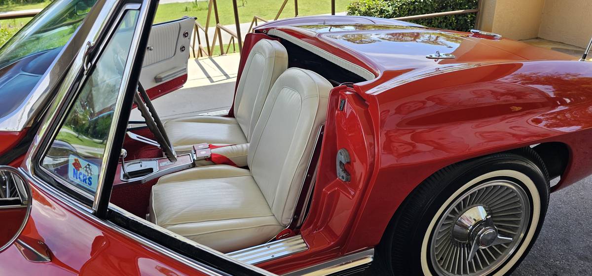 Chevrolet-corvette-stingray-1964-red-14