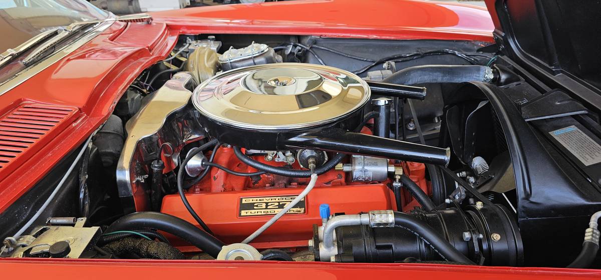 Chevrolet-corvette-stingray-1964-red-21