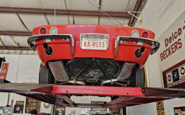 Chevrolet-corvette-stingray-1964-red-22
