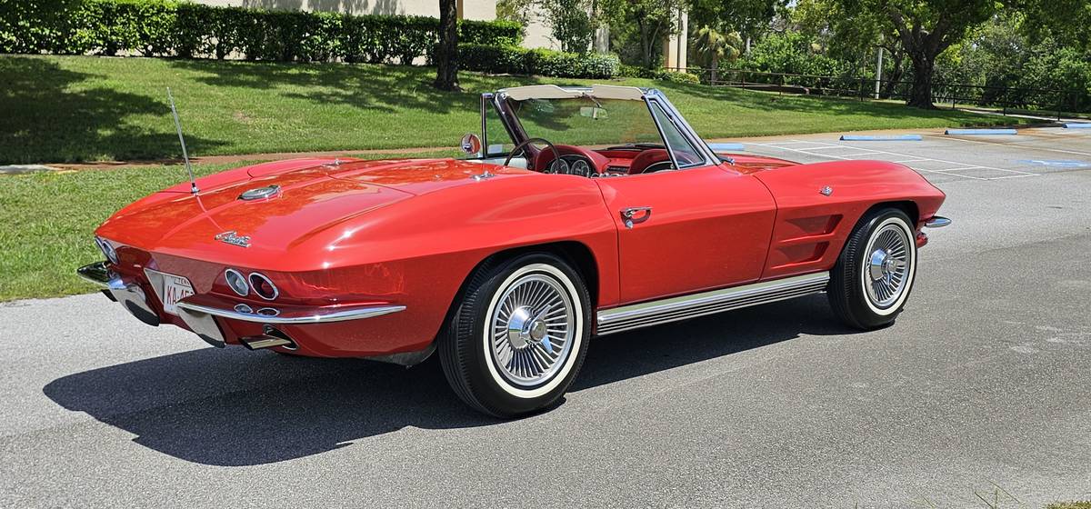 Chevrolet-corvette-stingray-1964-red-5