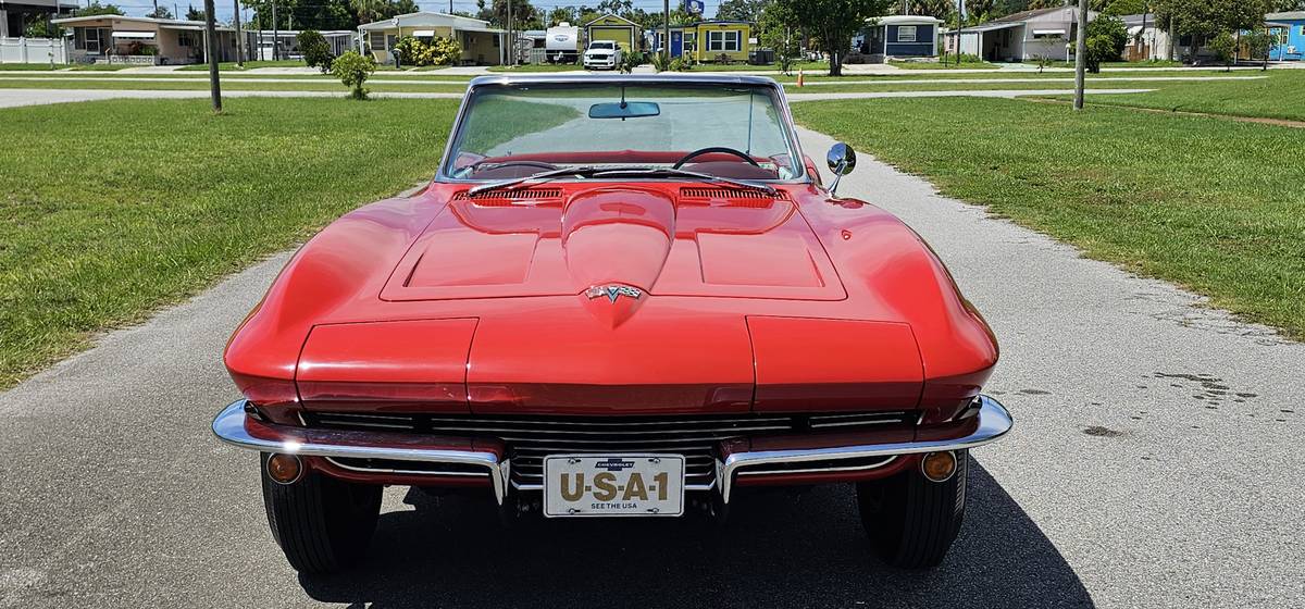 Chevrolet-corvette-stingray-1964-red-8