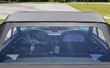 Chevrolet-corvette-stingray-1967-green-11