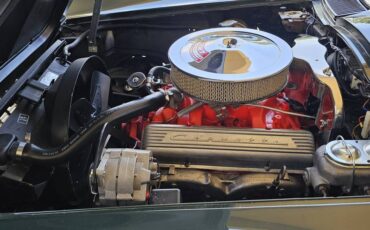Chevrolet-corvette-stingray-1967-green-21