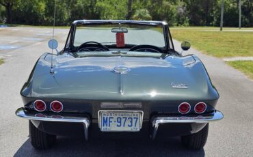 Chevrolet-corvette-stingray-1967-green-3
