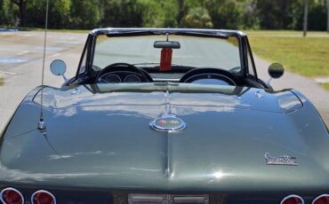 Chevrolet-corvette-stingray-1967-green-4