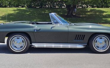 Chevrolet-corvette-stingray-1967-green-6