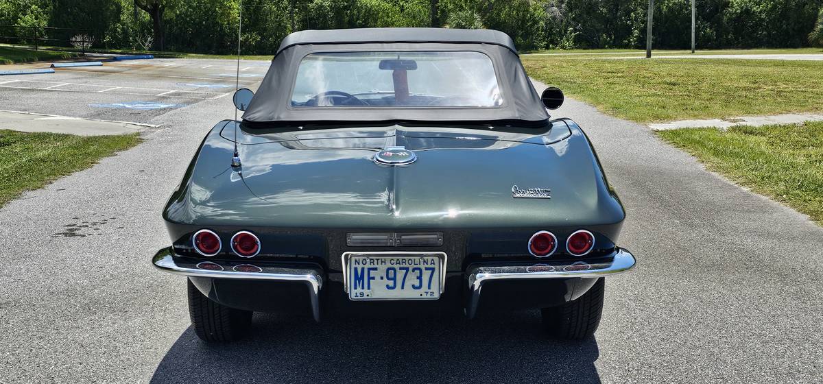 Chevrolet-corvette-stingray-1967-green-9