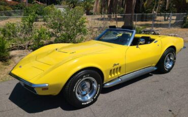 Chevrolet-corvette-stingray-1969-yellow-1
