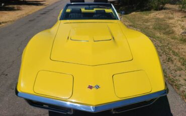 Chevrolet-corvette-stingray-1969-yellow-11