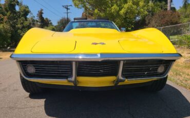 Chevrolet-corvette-stingray-1969-yellow-12