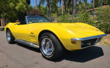 Chevrolet-corvette-stingray-1969-yellow-8
