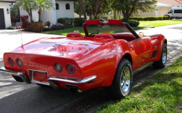 Chevrolet-corvette-stingray-1970-red-9