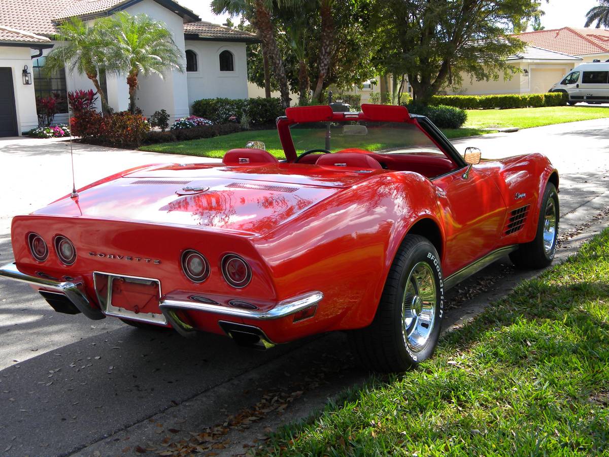Chevrolet-corvette-stingray-1970-red-9