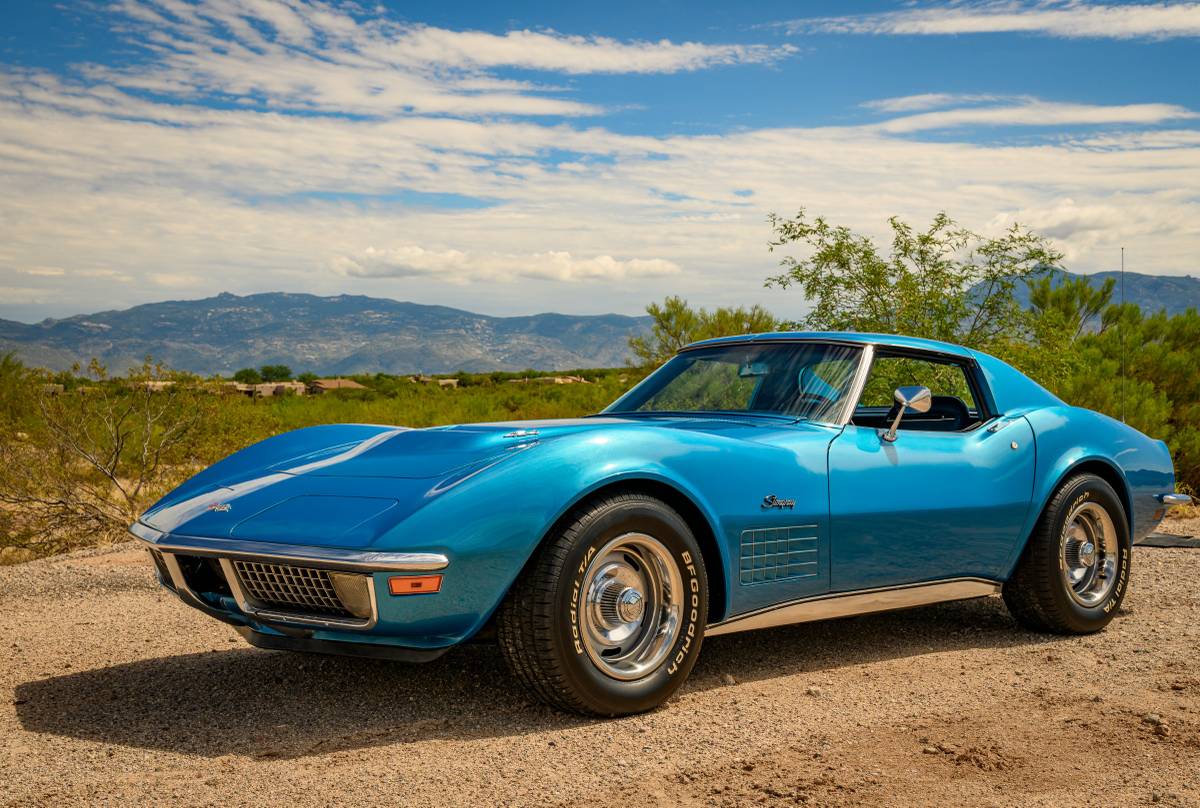Chevrolet-corvette-stingray-1971-blue-1
