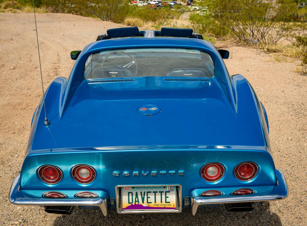 Chevrolet-corvette-stingray-1971-blue-2