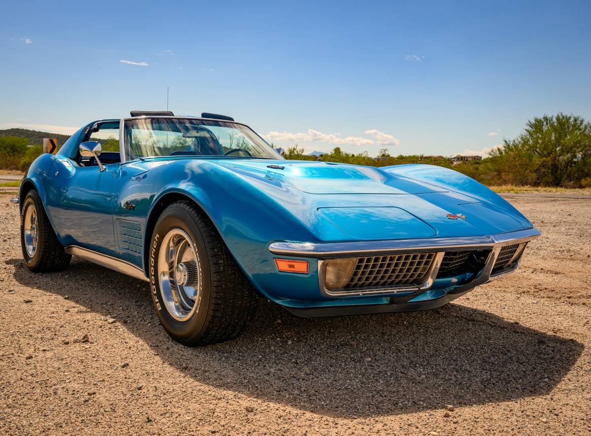 Chevrolet-corvette-stingray-1971-blue-8